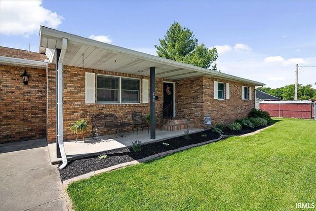 203 E Franklin Street, Bridgeport, IL 62417