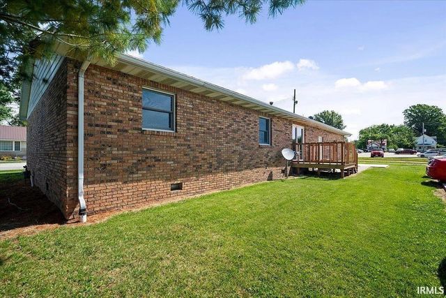 203 E Franklin Street, Bridgeport, IL 62417