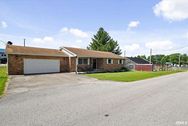 203 E Franklin Street, Bridgeport, IL 62417