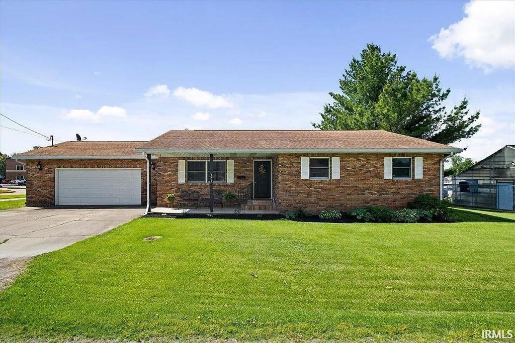 203 E Franklin Street, Bridgeport, IL 62417