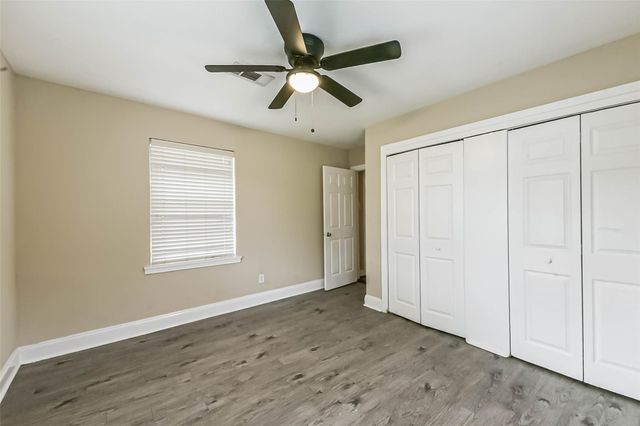 405 N Burnett Drive, Baytown, TX 77520