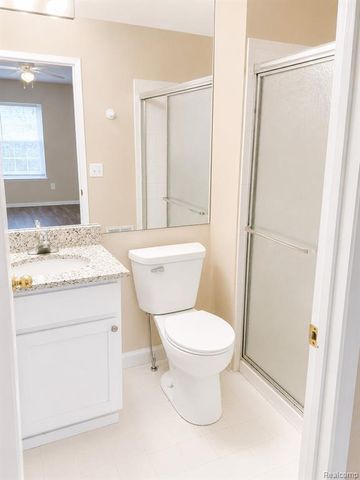 22272 Cape Cod Way, Farmington Hills, MI 48336