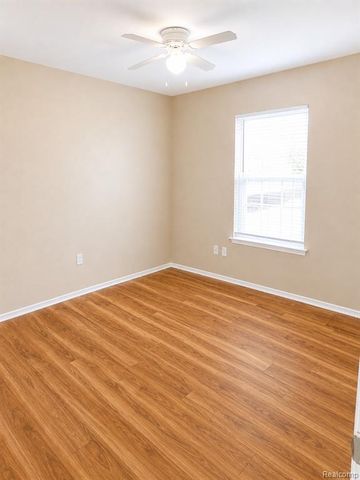 22272 Cape Cod Way, Farmington Hills, MI 48336