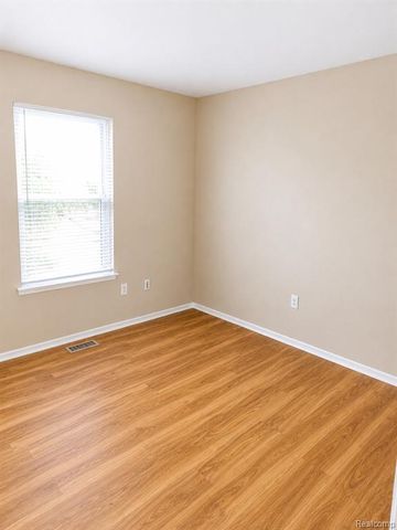 22272 Cape Cod Way, Farmington Hills, MI 48336