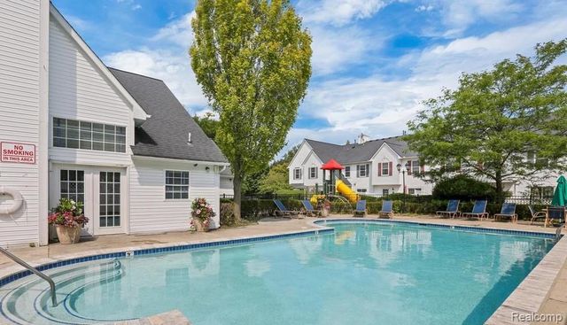 22272 Cape Cod Way, Farmington Hills, MI 48336