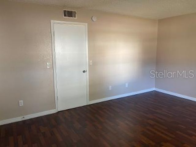 9105 W HILLSBOROUGH AVENUE I104, Tampa, FL 33615