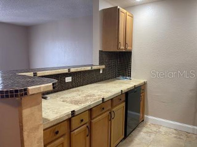 9105 W HILLSBOROUGH AVENUE I104, Tampa, FL 33615