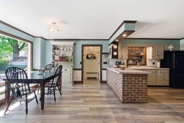 806 S 1st Street, Smithfield, NC 27577