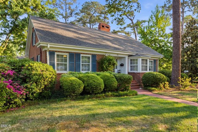 806 S 1st Street, Smithfield, NC 27577