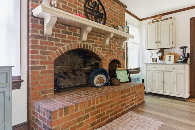 806 S 1st Street, Smithfield, NC 27577