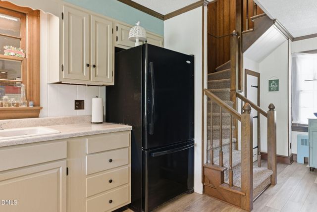 806 S 1st Street, Smithfield, NC 27577