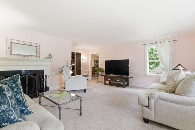 806 S 1st Street, Smithfield, NC 27577