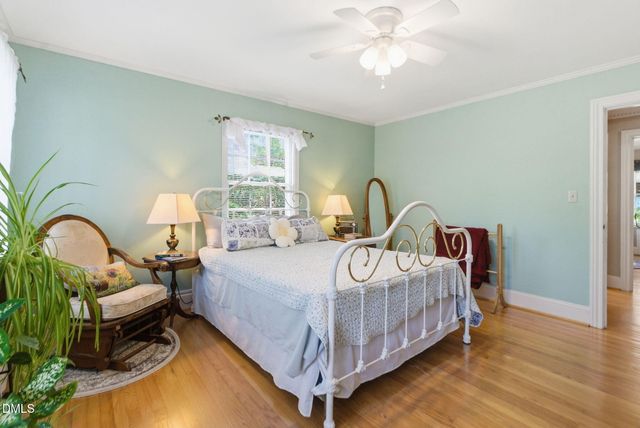 806 S 1st Street, Smithfield, NC 27577