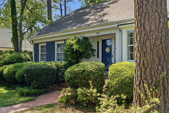 806 S 1st Street, Smithfield, NC 27577