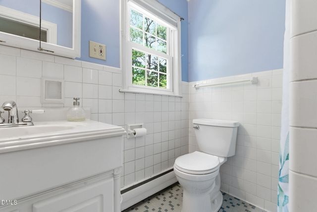 806 S 1st Street, Smithfield, NC 27577