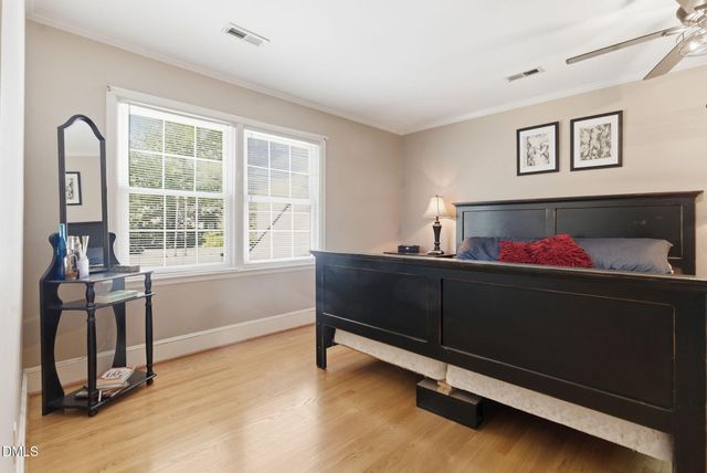 806 S 1st Street, Smithfield, NC 27577