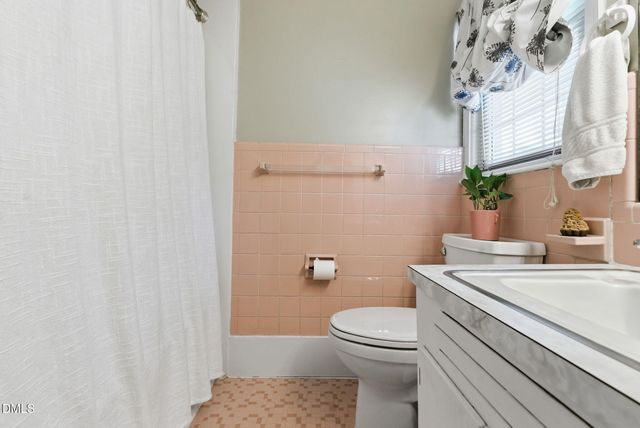 806 S 1st Street, Smithfield, NC 27577