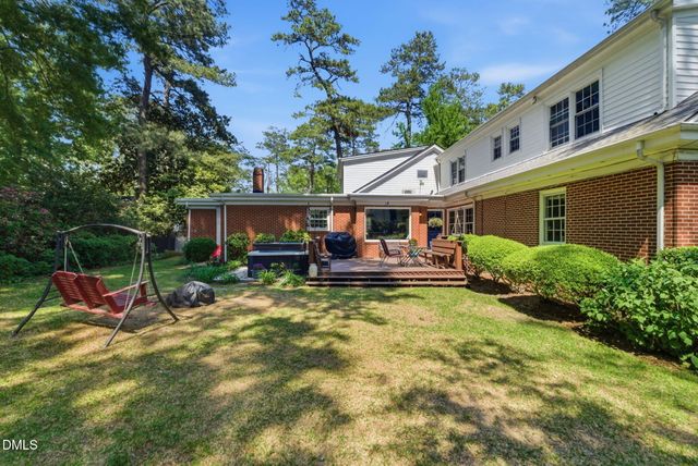 806 S 1st Street, Smithfield, NC 27577