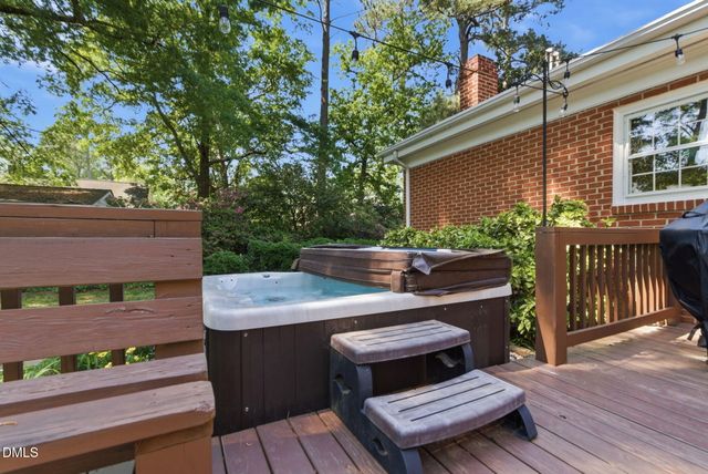 806 S 1st Street, Smithfield, NC 27577