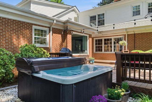 806 S 1st Street, Smithfield, NC 27577