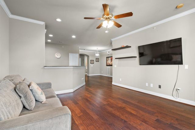 500 Waters Edge Drive 125, Lake Dallas, TX 75065