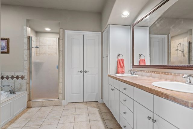 500 Waters Edge Drive 125, Lake Dallas, TX 75065
