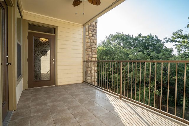 500 Waters Edge Drive 125, Lake Dallas, TX 75065
