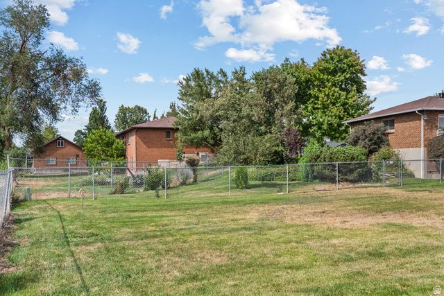 328 E HEATHER RIDGE CIR, Sandy, UT 84070