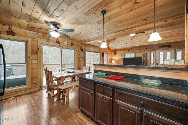 2906 Joyner Hills Lane, Sevierville, TN 37876