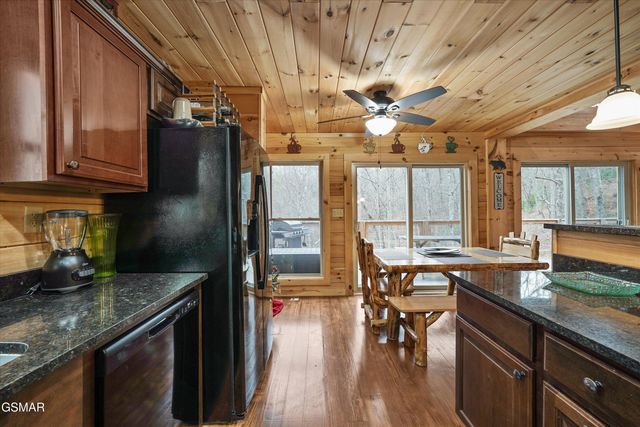 2906 Joyner Hills Lane, Sevierville, TN 37876