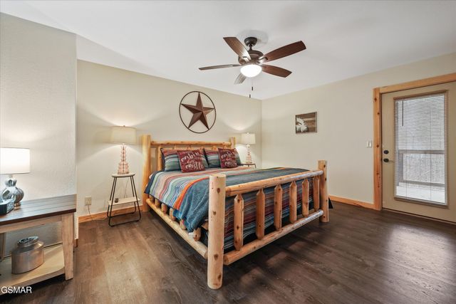 2906 Joyner Hills Lane, Sevierville, TN 37876