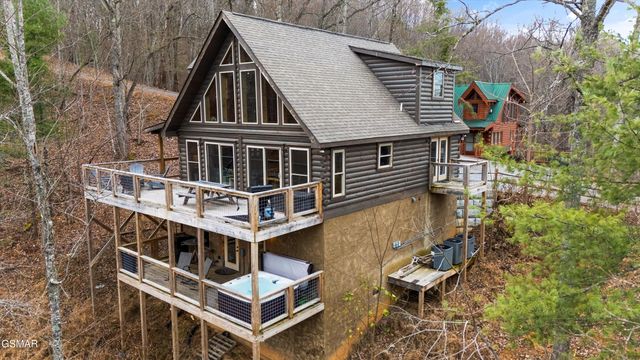 2906 Joyner Hills Lane, Sevierville, TN 37876