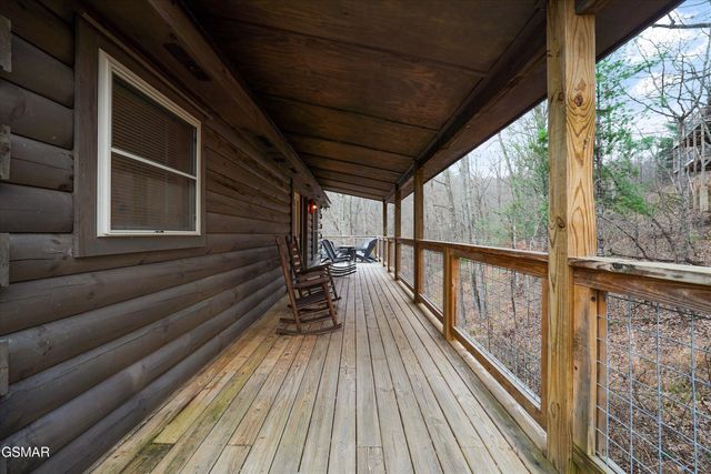 2906 Joyner Hills Lane, Sevierville, TN 37876