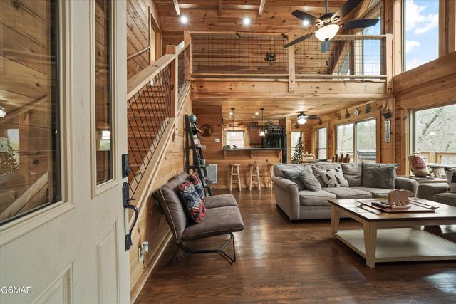 2906 Joyner Hills Lane, Sevierville, TN 37876