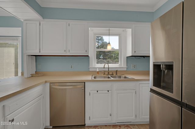 107 Regalwood Road, Greenville, NC 27858
