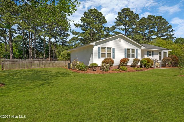 107 Regalwood Road, Greenville, NC 27858