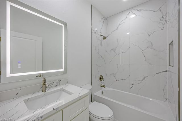 809 Vance ST E, Lehigh Acres, FL 33974