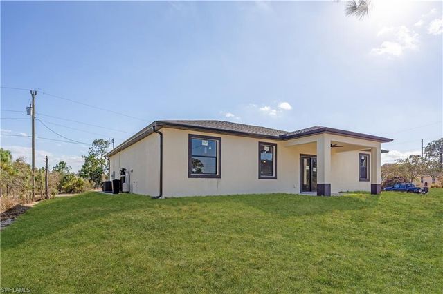 809 Vance ST E, Lehigh Acres, FL 33974