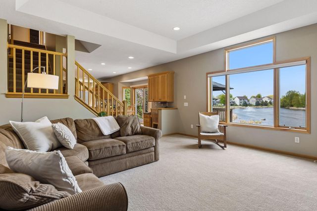 5614 105th Avenue N, Brooklyn Park, MN 55443