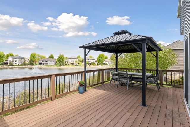 5614 105th Avenue N, Brooklyn Park, MN 55443