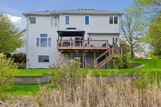 5614 105th Avenue N, Brooklyn Park, MN 55443