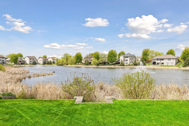 5614 105th Avenue N, Brooklyn Park, MN 55443