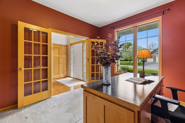 5614 105th Avenue N, Brooklyn Park, MN 55443