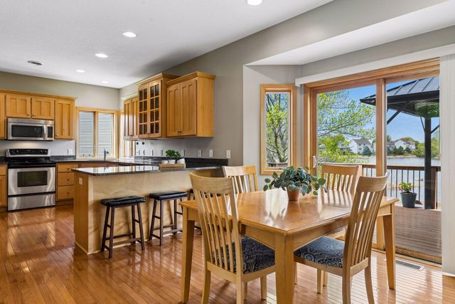 5614 105th Avenue N, Brooklyn Park, MN 55443
