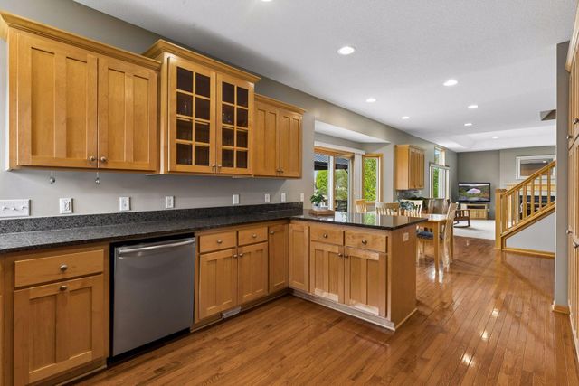 5614 105th Avenue N, Brooklyn Park, MN 55443