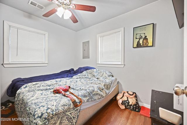 40 Breton Harbors Drive, Toms River, NJ 08753