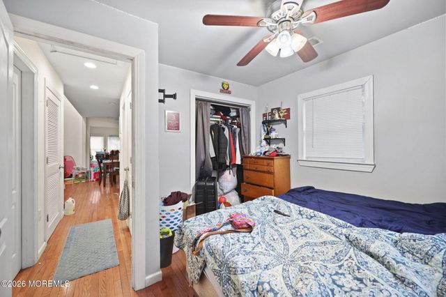 40 Breton Harbors Drive, Toms River, NJ 08753
