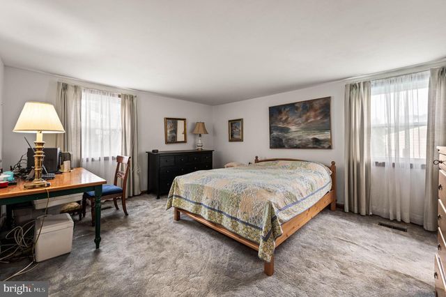 5899 TIBBY RD, Bensalem, PA 19020