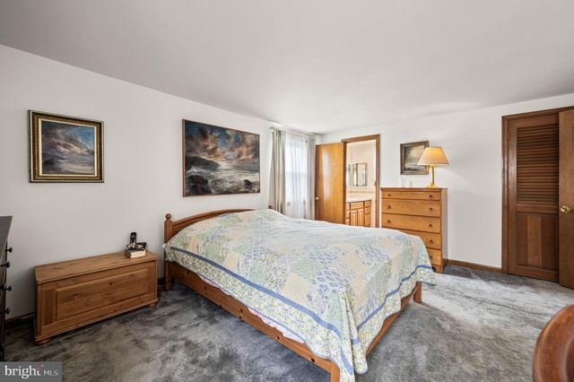 5899 TIBBY RD, Bensalem, PA 19020