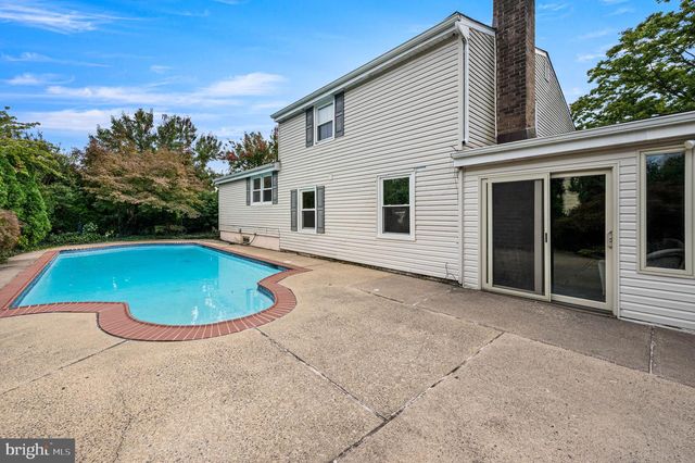 5899 TIBBY RD, Bensalem, PA 19020